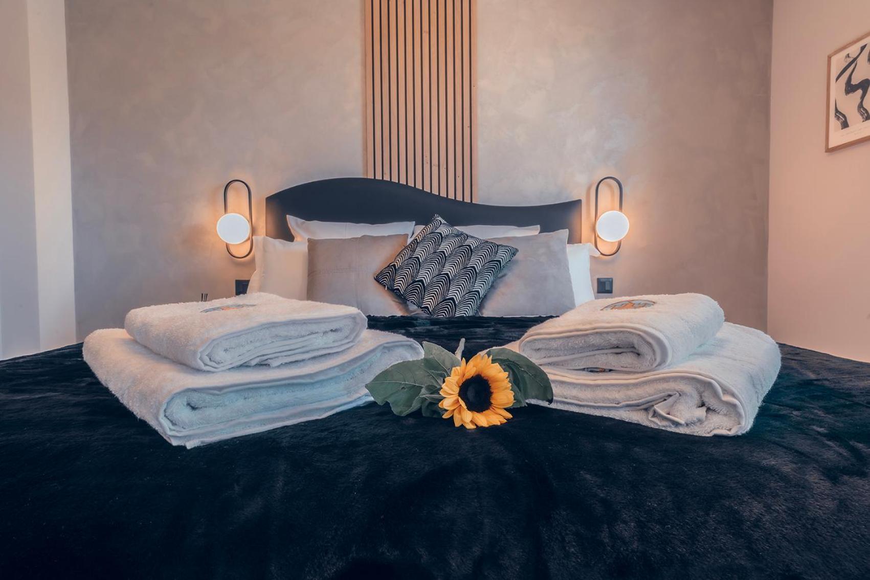 Les Suites De L'Etang Cucuron Kültér fotó