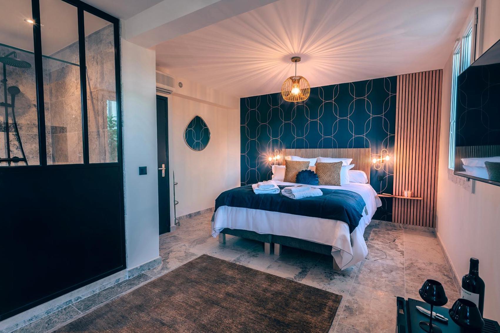 Les Suites De L'Etang Cucuron Kültér fotó