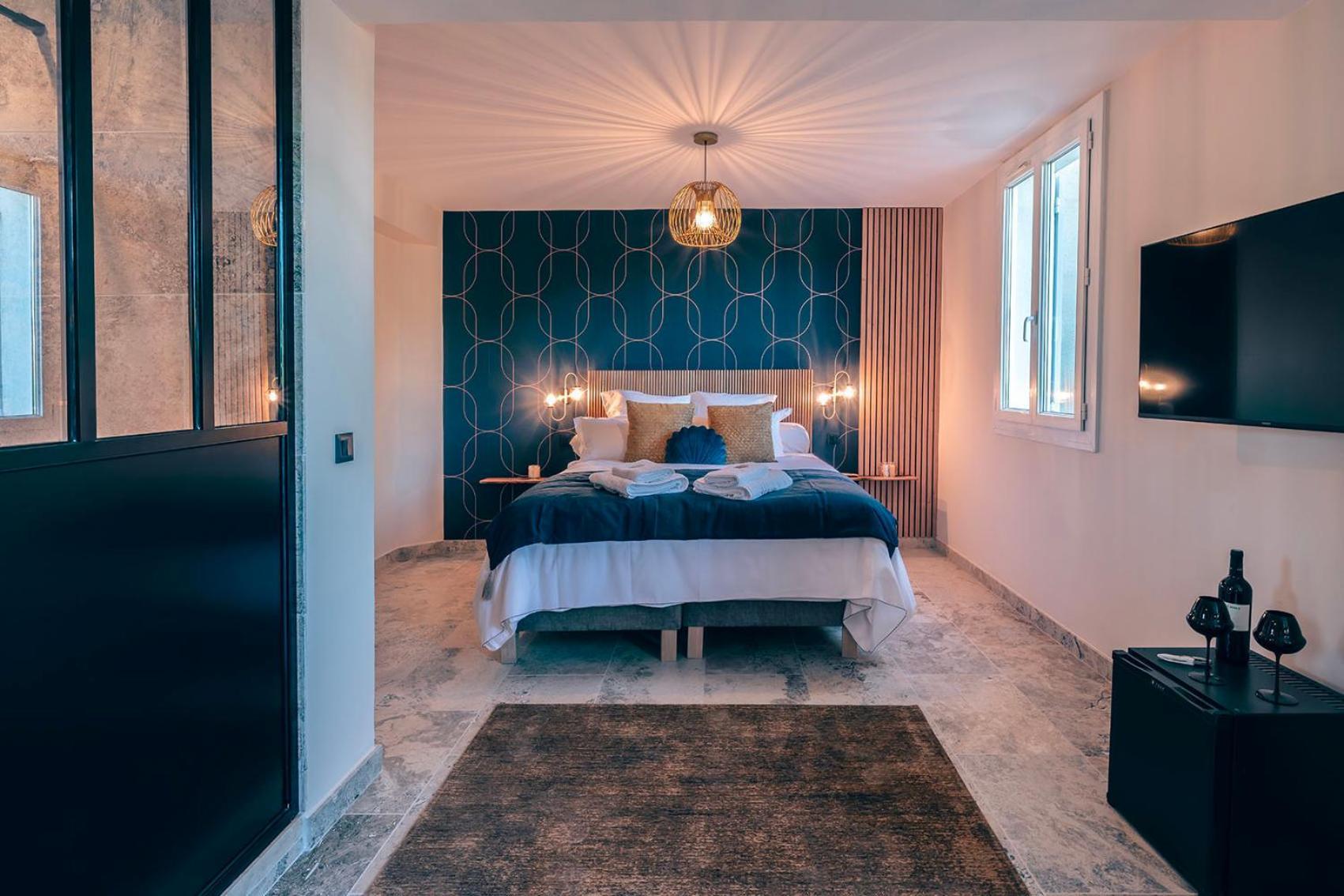 Les Suites De L'Etang Cucuron Kültér fotó